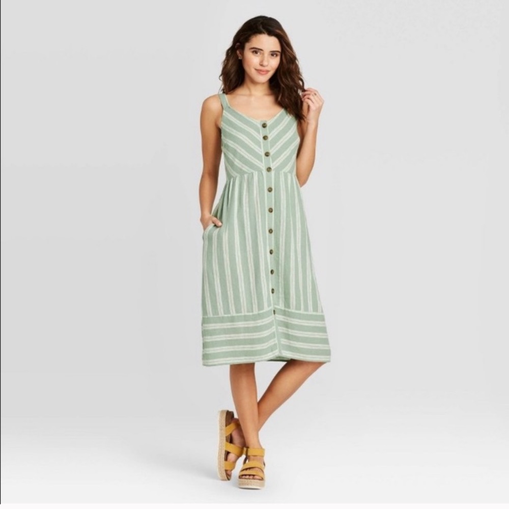 Sage green & white linen striped dress w/pockets!